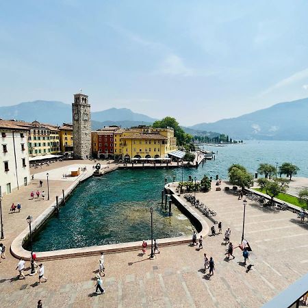 Casa La Torre, The View On The Lake ريفا ديل غاردا المظهر الخارجي الصورة