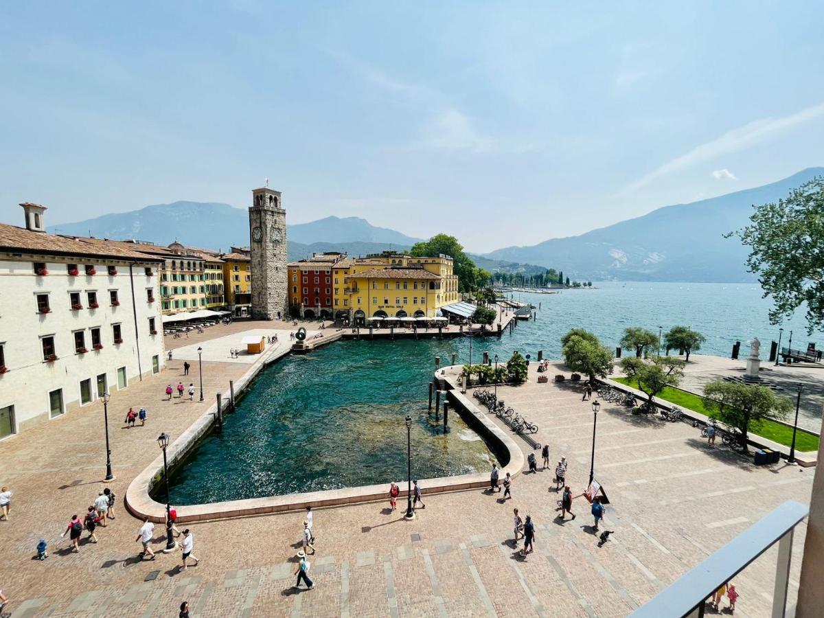 Casa La Torre, The View On The Lake ريفا ديل غاردا المظهر الخارجي الصورة